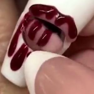 Meet your Posher, Lory